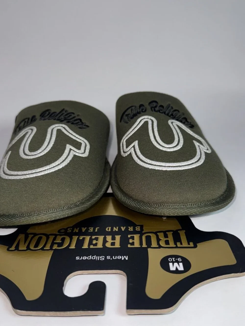 True religon Men's Designer Slippers House Shoes Slides Size 9-10 us